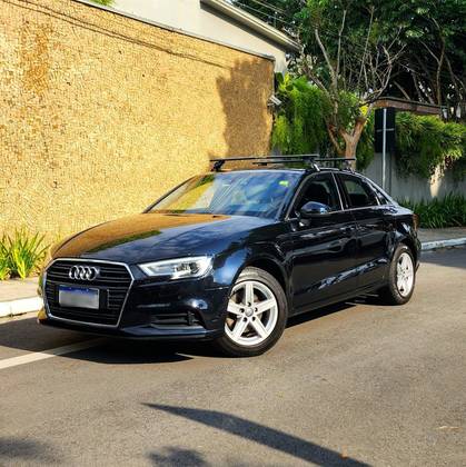 AUDI A3 1.4 TFSI SEDAN AMBIENTE 16V FLEX 4P TIPTRONIC AUDI A3 1.4 TFSI SEDAN AMBIENTE 16V FLEX 4P TIPTRONIC